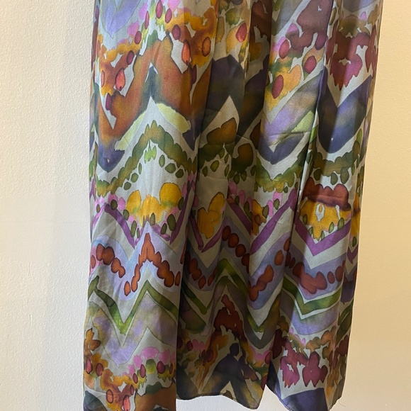 Silk watercolor print lined sleeveless dress - Picture 3 of 6